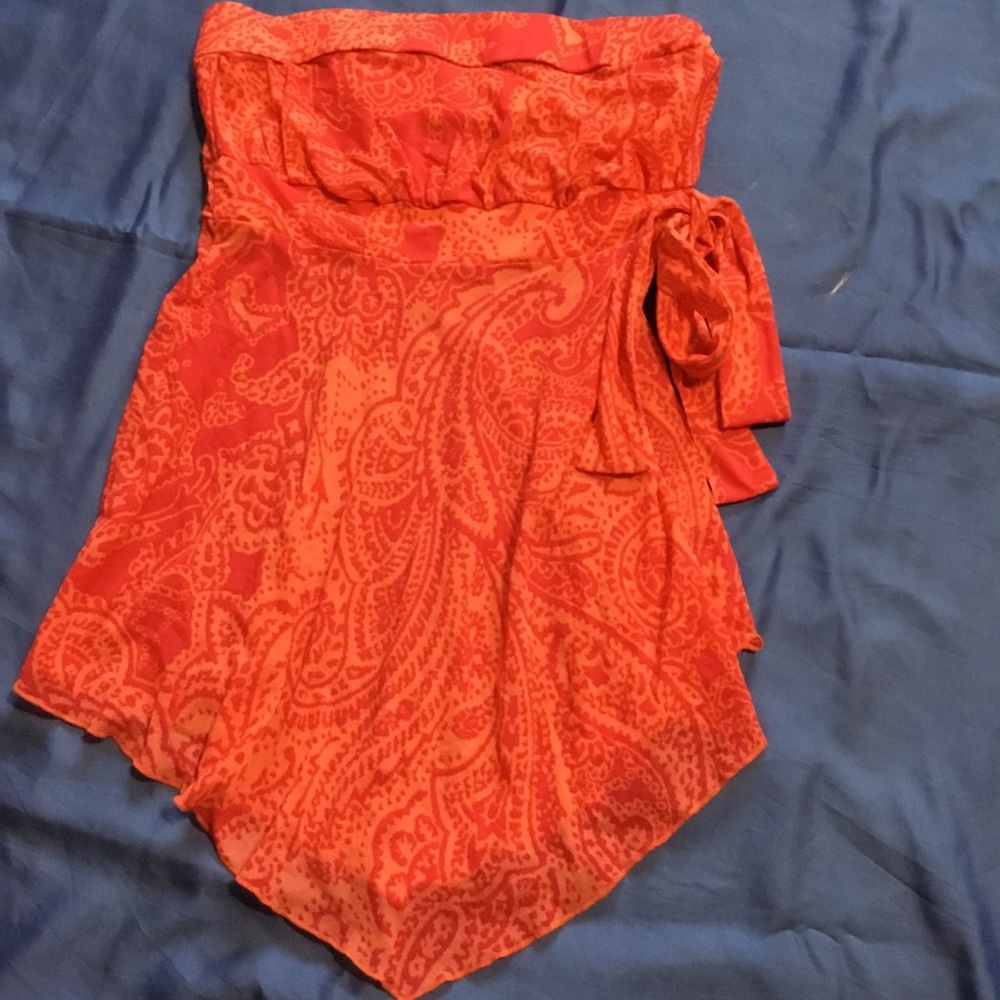 Guess Strapless Top